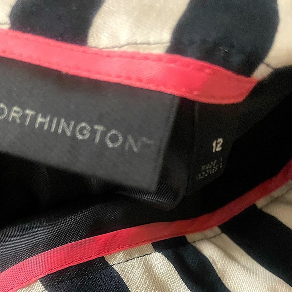Worthington (Size 12) Black and White Striped Back Slit Mini Skirt - Picture 3 of 11
